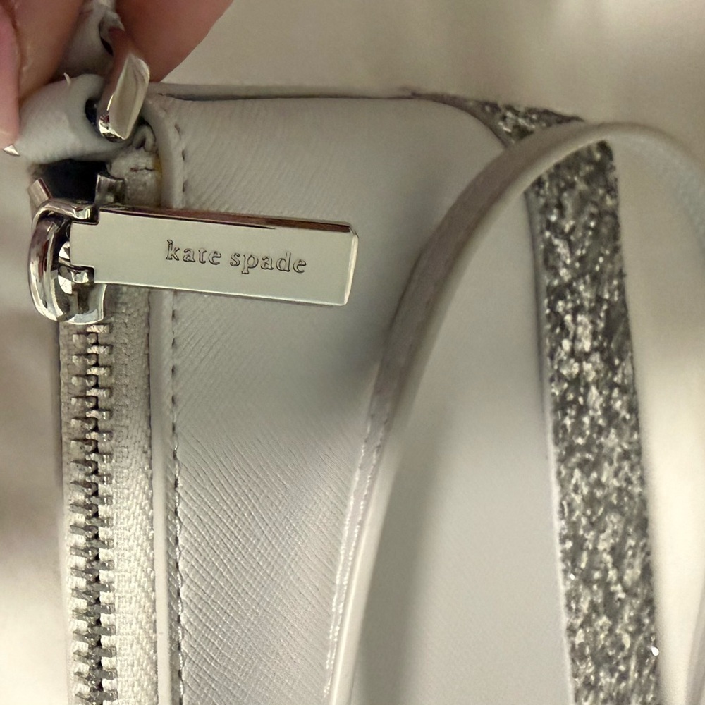 Kate Spade Silver and White Glitter Crossbody bag! NWOT with free bag scarf! - Picture 4 of 10